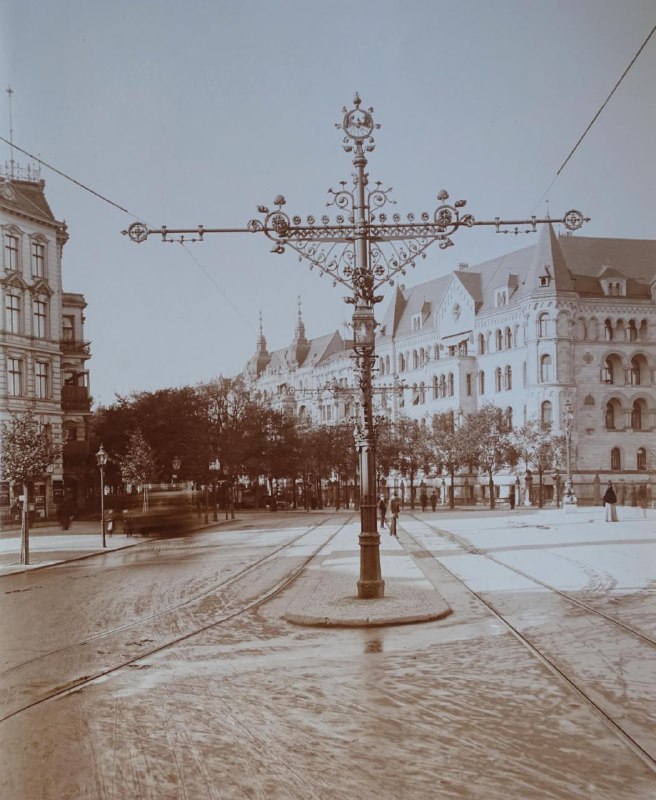 Rosettenmast (Rosette Pole), Berlin, Germany (Built: …