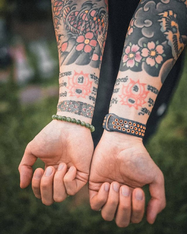 [***↘️***](https://t.me/TattooCN_Bot)[**投稿忏悔**](https://t.me/TattooCN_Bot)[**｜高质量妹子图**](https://t.me/+vlIcWN3zcOQwOWU5)