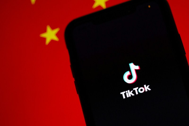 **TikTok возобновил работу в США — …