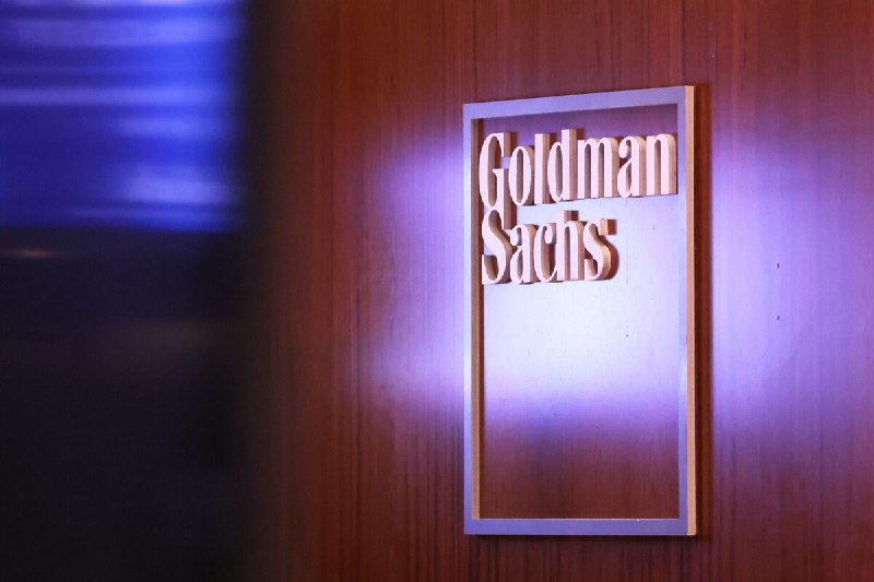 **Бывший менеджер Goldman Sachs требует £3.8 …