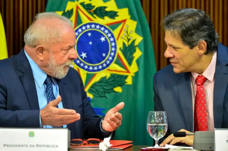 Aprovação de Lula despenca e alcança …