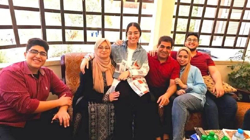 كانوا يبتسمون فرحاً عند إعلان وقف …