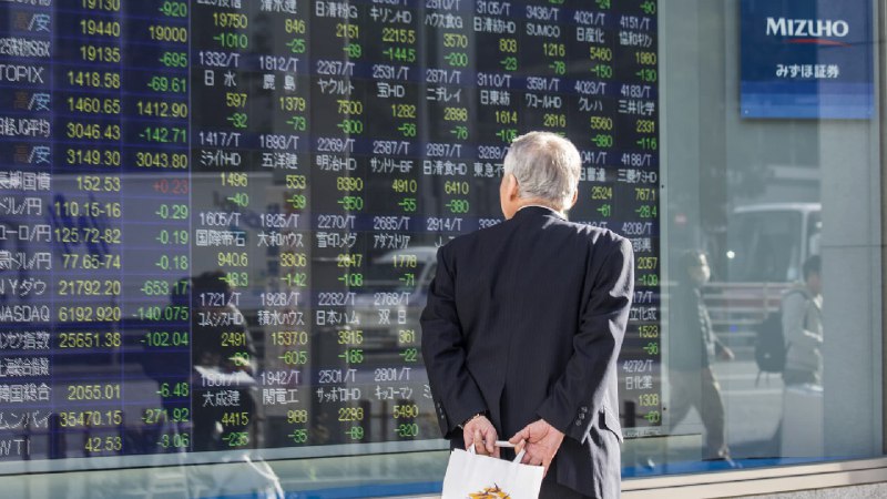 Japan’s stock markets hit an eight-month low on Friday, as they declined for two straight days after the Bank of …