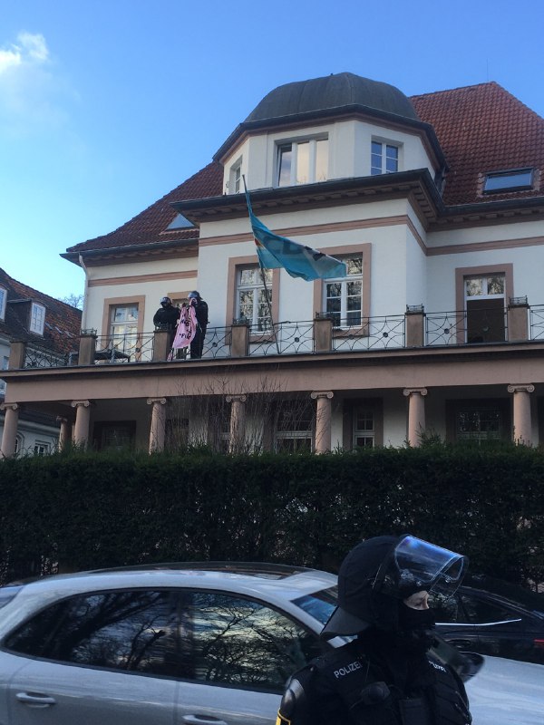 +++ Besetzung CDU-Büro, Walderseestraße 21, geräumt …