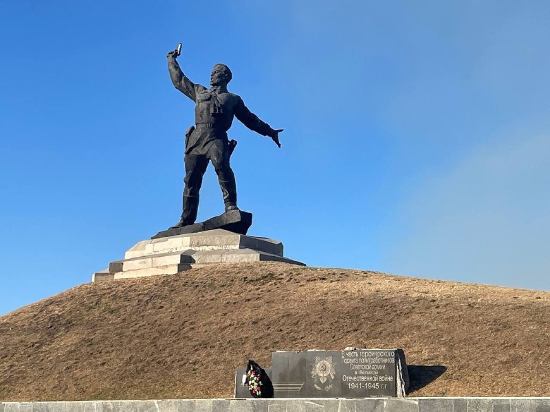 В ЛНР восстановят почти тысячу памятников