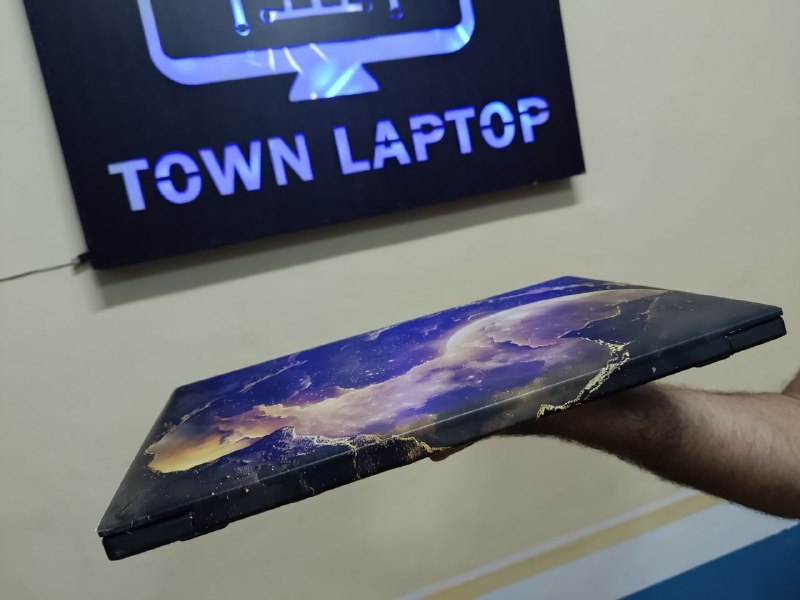 Town Laptop