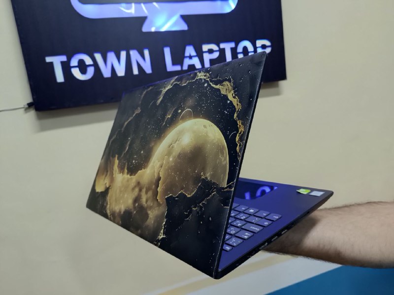 Town Laptop