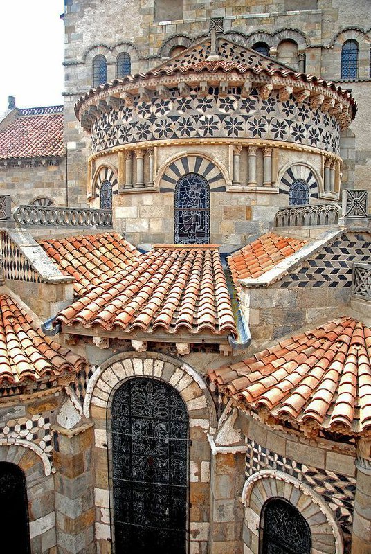 Notre-Dame-du-Port, Clermont-Ferrand, France.