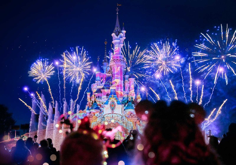 **Vive la blanca Navidad en Disneyland …