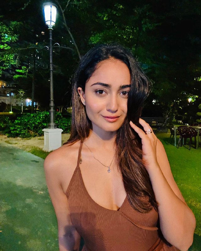 Tridha Chaudhary 💃