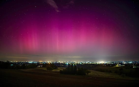 Aurora boreale di Capodanno in Italia, …