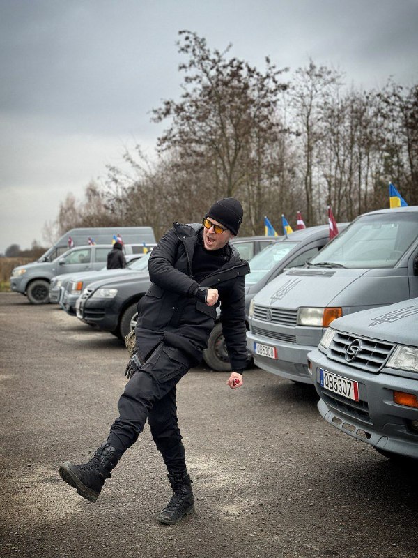 З днем волонтера вітати сюди: