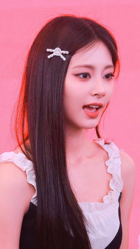 CHOU TZUYU | TWICE