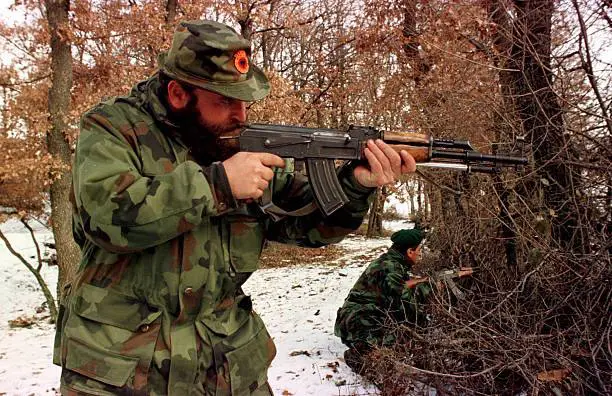 ***🇦🇱***Trupat e Ushtrisë Çlirimtare të Kosovës …