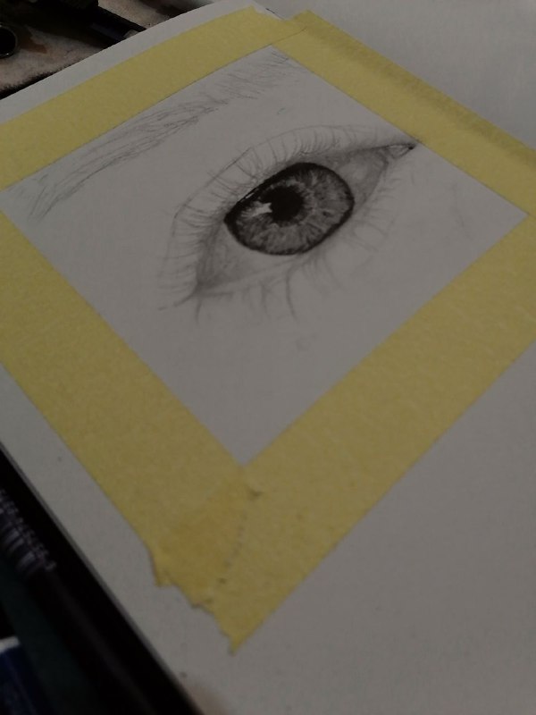 رسامة ??