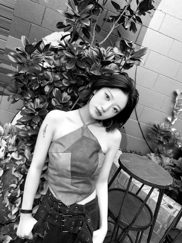 魅力 — bby yoonie