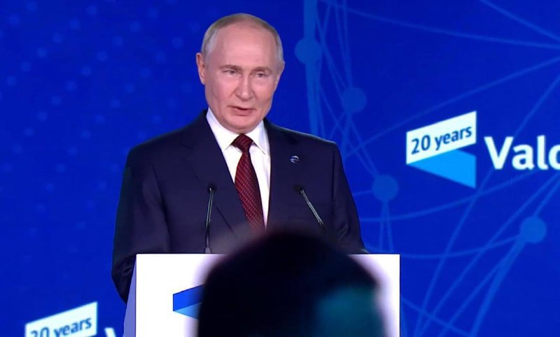 **Putin comenzó su discurso en el …