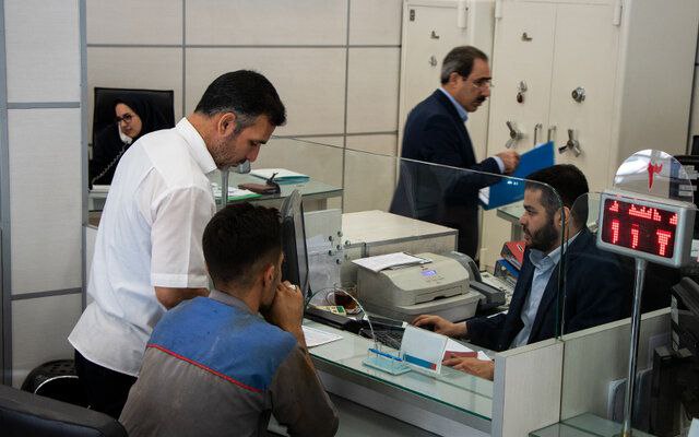 **فردا بانک‌ها تعطیل اما شعب کشیک …