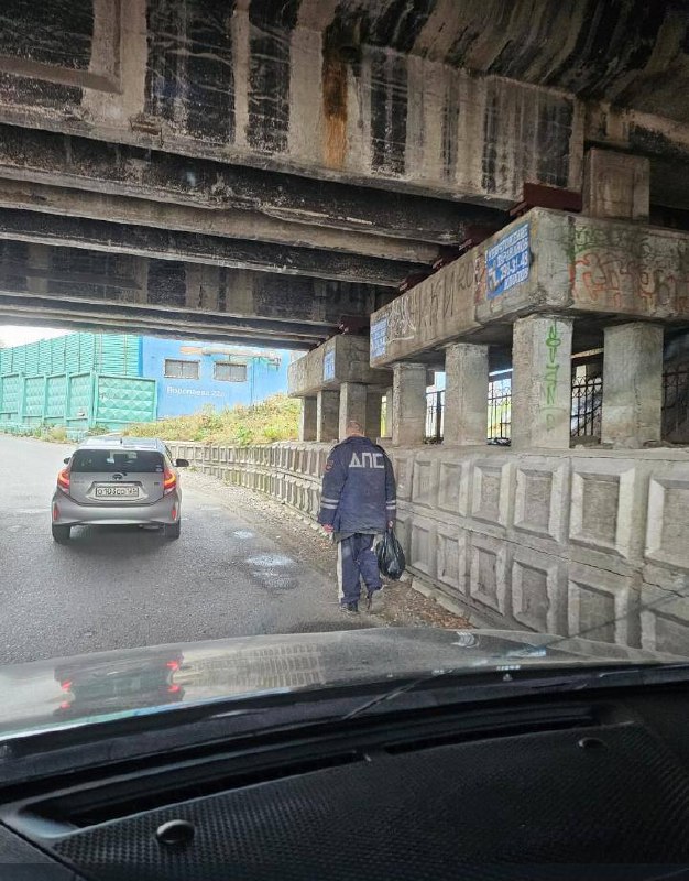 «Вот такие автомобили катаются по Владивостоку» …