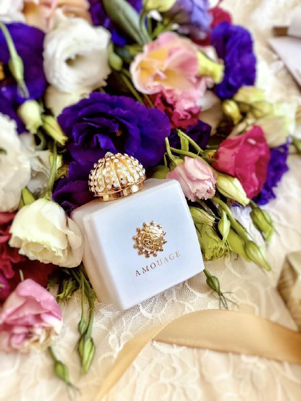 *Amouage Honour for women* ࿐