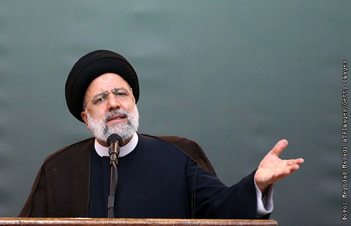 **В Иране официально объявили о гибели президента Ибрахима Раиси**[**https://www.interfax.ru/amp/961318**](https://www.interfax.ru/amp/961318)