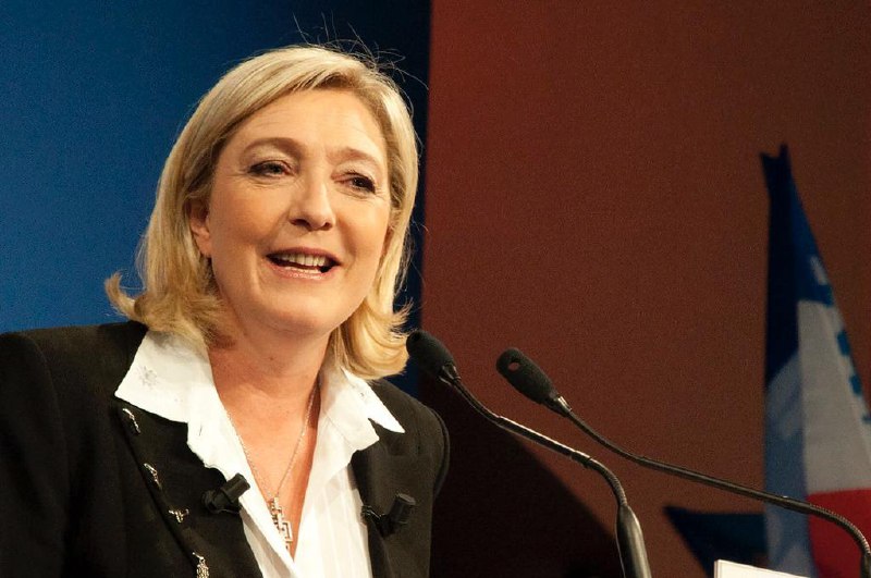 **Marine Le Pen francia szélsőjobboldali vezető …