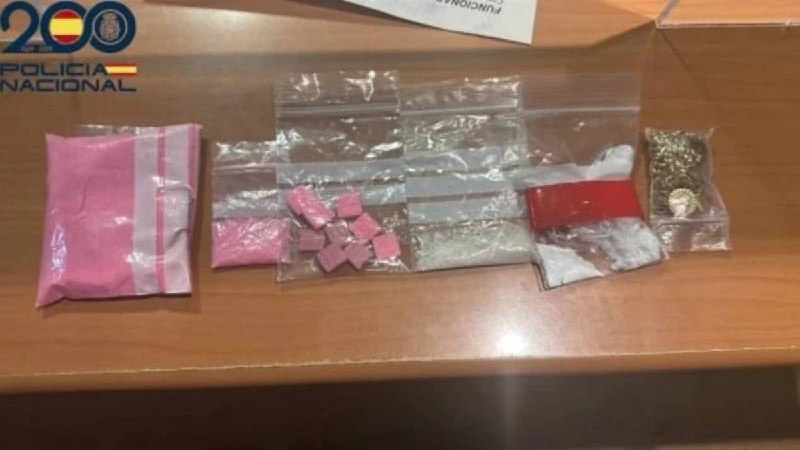 Detenida una colombiana cargada de cocaína, …