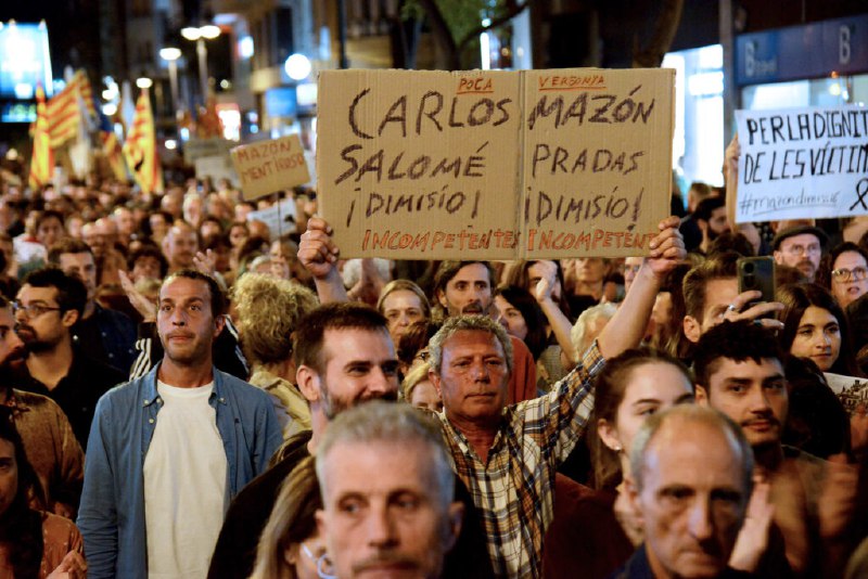 ***🔴*** ACCIÓ DE PROTESTA