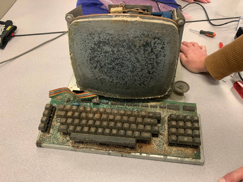 Vintage Tech Gore