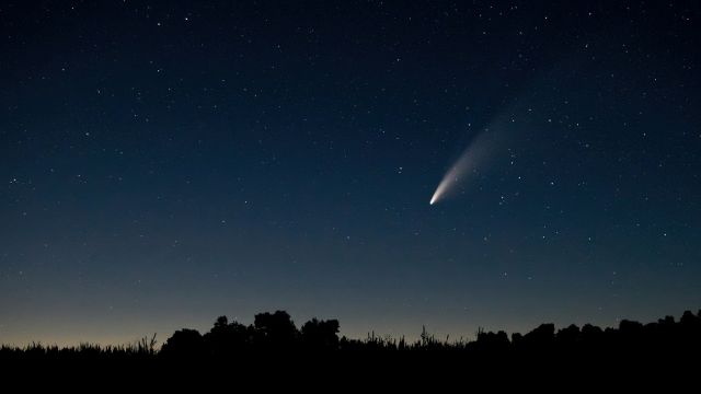 La cometa di Halley cambia meta: …