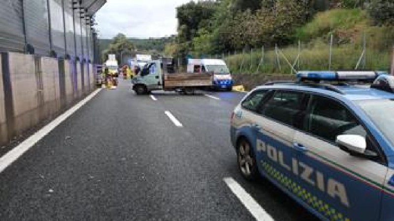 Genova, incidente mortale in A10: traffico …