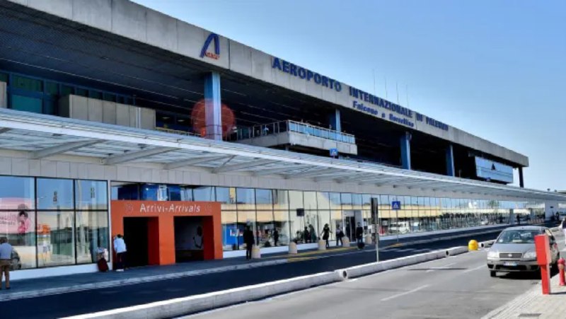 Maltempo, l'aeroporto chiuso e poi riaperto …