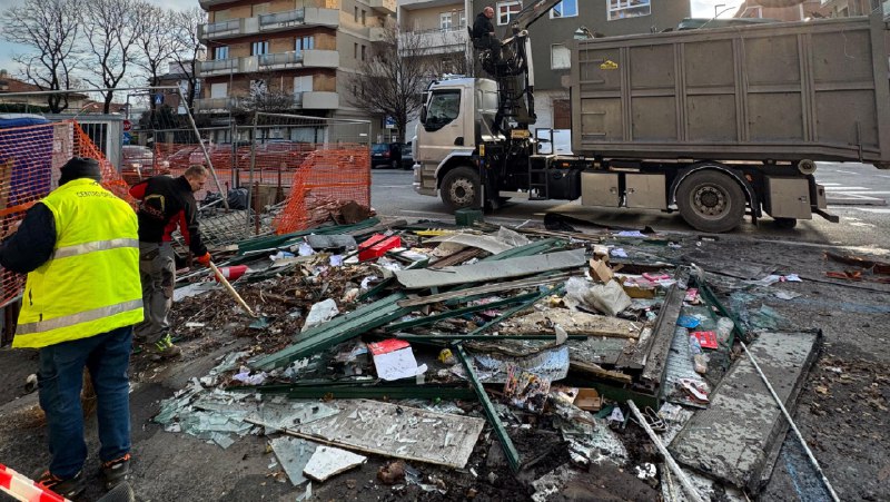 Piazzale Innocenti, demolito il chiosco-edicola: spazio …