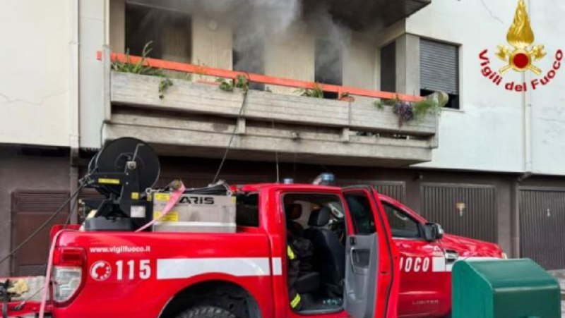 Incendio in un appartamento in via …