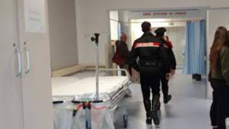 Aggredisce infermiere al pronto soccorso, arrestato …