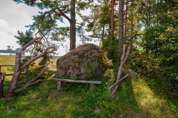 ***💭*** Таинственный Кракотский валун