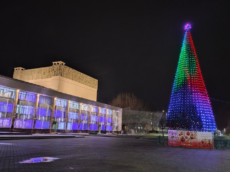 ***🎄*** На площади Ленина установили новогоднюю …