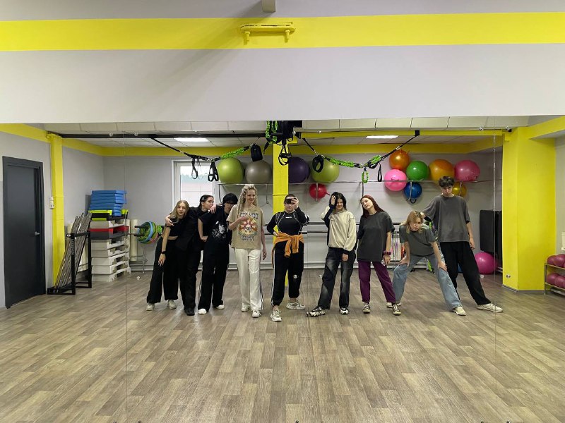 Всем салют ***🎉******🫡***