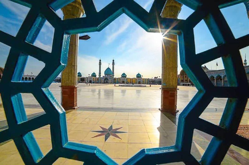 ‏' ‏ "كل عَام وأنْتم للمهدي …
