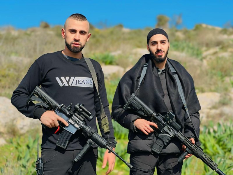 **يلتقي الرفاق، ولو بعد زمن طويل، …