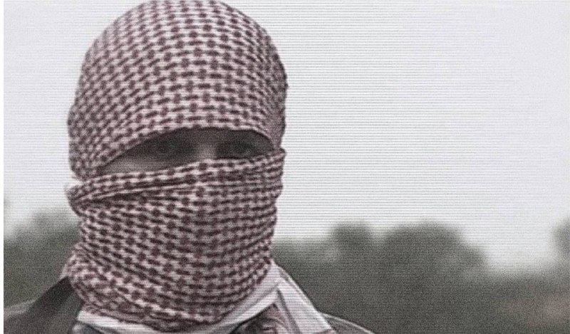 **‏لَعُمرُكَ هذا مَماتُ الرِجالِ وَمَن
