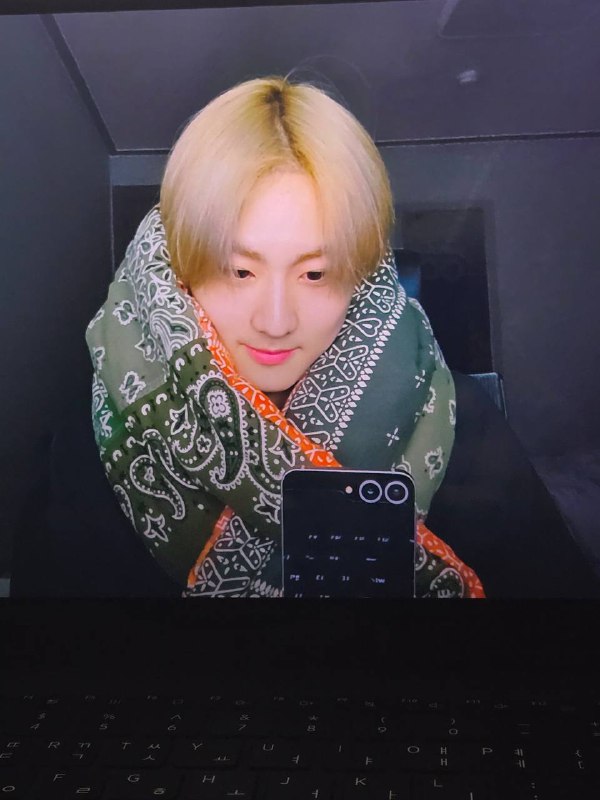 ㅤ ***🐱*** **정원** weverse post, 1030