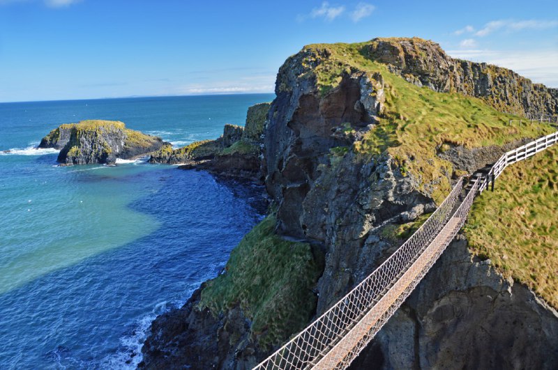 [​](http://telegra.ph/file/426338bb55e481e265066.jpg)**Carrick-a-Rede Rope Bridge**