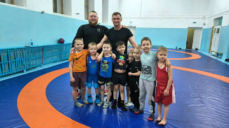 Сегодня на тренировке для самых маленьких …