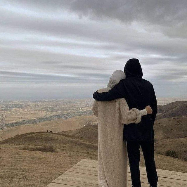 ‏أمَّا الفُؤادُ ففِيك يَحيَا دَائمًا