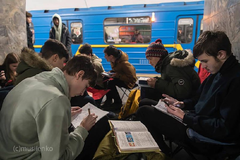 Ukraine/中文