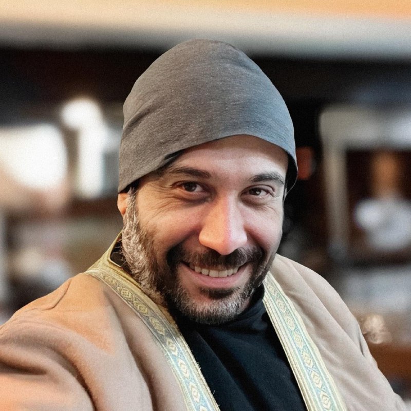 لە گەنجێتیەکانم هیچ نیشانەیەک نەماوەتەوە