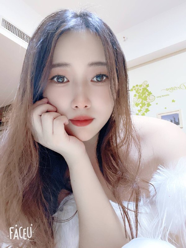 雨天路滑 哥哥们出行注意保暖 记得带伞哦***?***