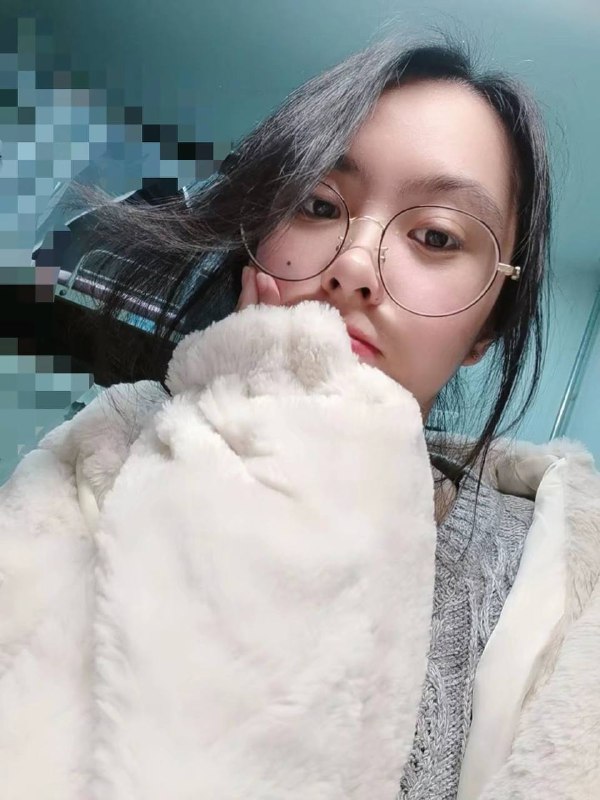 [**#反差**](?q=%23%E5%8F%8D%E5%B7%AE)[**#学生**](?q=%23%E5%AD%A6%E7%94%9F)[**#研究生**](?q=%23%E7%A0%94%E7%A9%B6%E7%94%9F)[**#自慰**](?q=%23%E8%87%AA%E6%85%B0) **眼镜研究生学姐 私拍自慰视图泄密流出 穿上那情趣黑丝还真有点诱惑 身材不错 够骚小母狗一只**