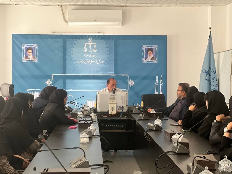کتابخانه استاد نجفی ابرندآبادی
